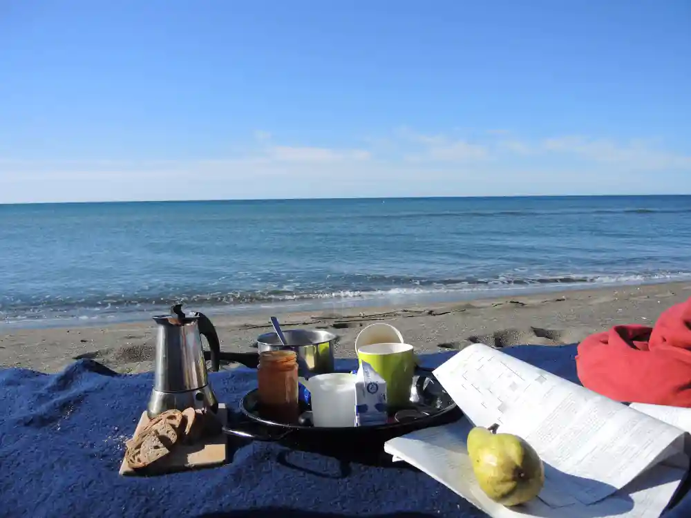 Breakfost on the beach